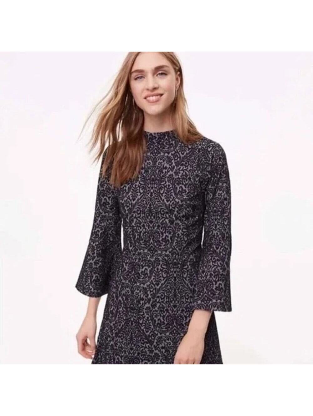Loft EUC Women's Mock Neck Bell Sleeve Damask Jacquard Dress Black Size 0